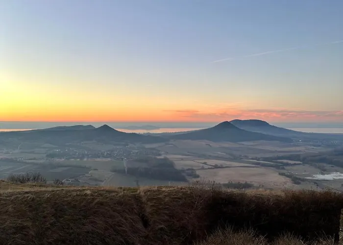 شقة Bakos Pinceszet Csobanc Bastya Es Borterasz *