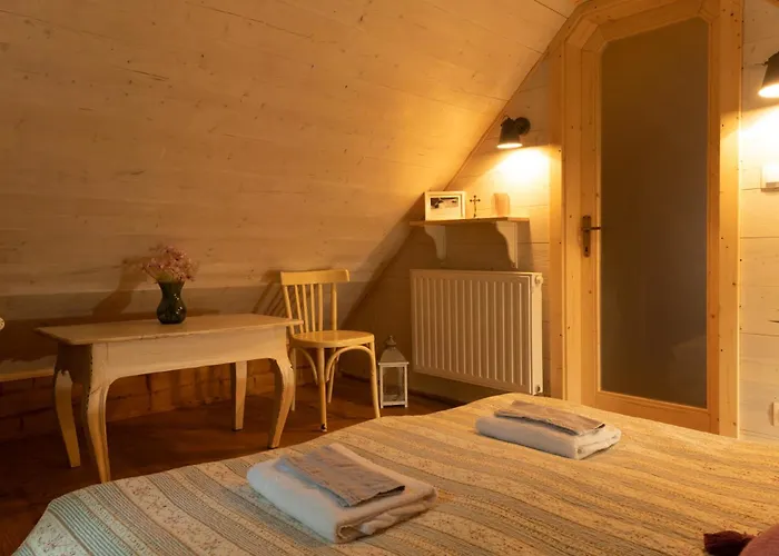 Bakos Pinceszet Csobanc Bastya Es Borterasz شقة Gyulakeszi